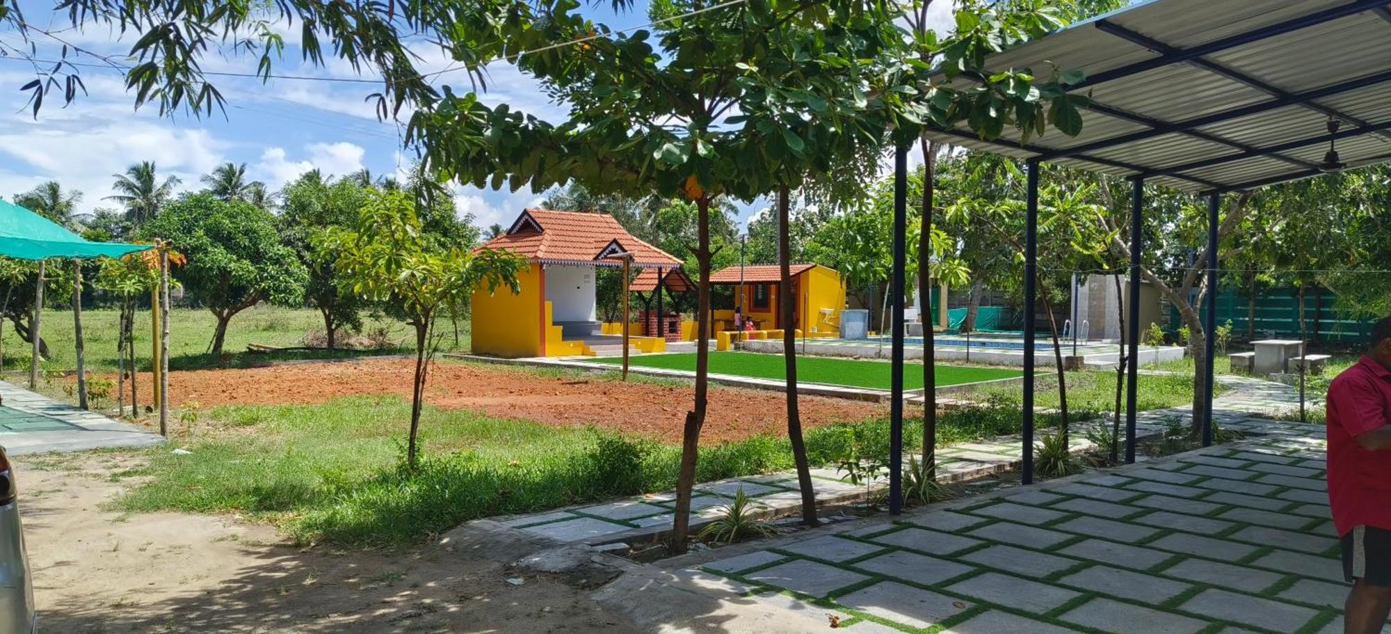 The Farm Crest, Ecr Kadallur Kuvattur Bagian luar foto